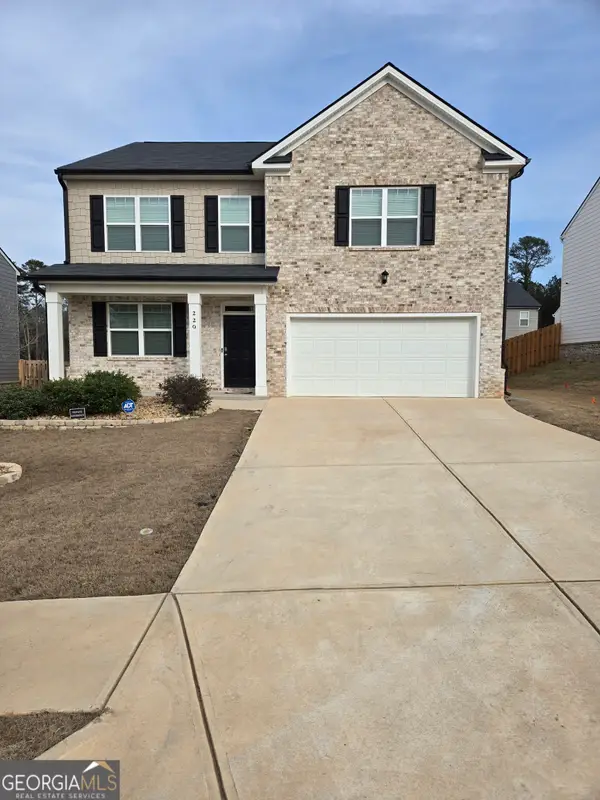 220 Montgomery Drive, Stockbridge, GA 30281