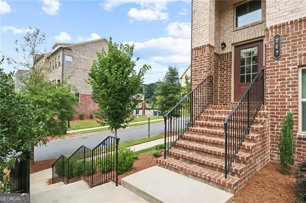 743 Brecklin Lane, Woodstock, GA 30188