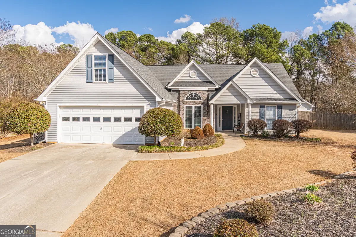 6348 Wilmington Way, Flowery Branch, GA 30542 - #1