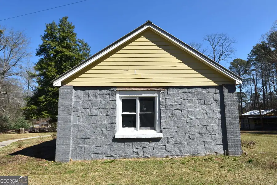 255 Woodlawn Avenue, Winder, GA 30680 - #3