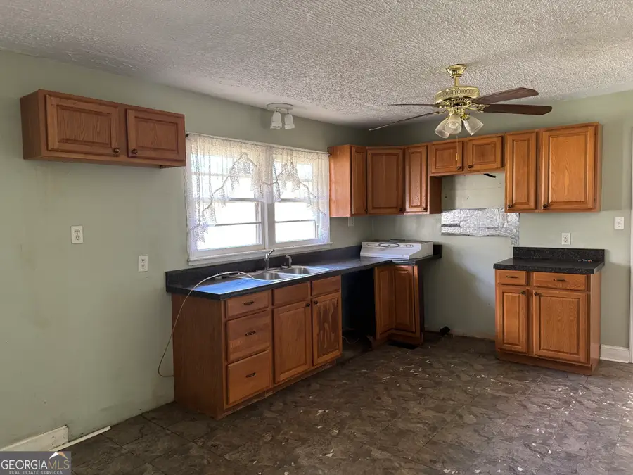 2023 Bowman Highway Nw, Dewy Rose, GA 30634 - #2