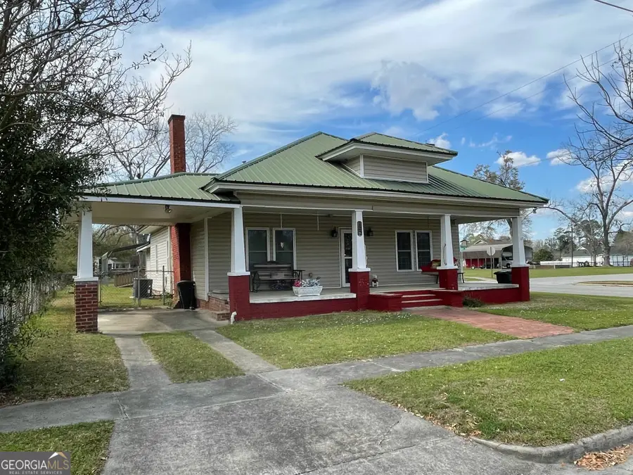 297 N Rountree Street, Metter, GA 30439 - #2