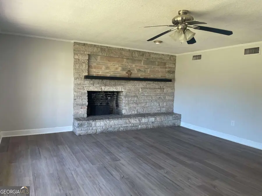 412 W Fourth Street, Vidalia, GA 30474 - #3