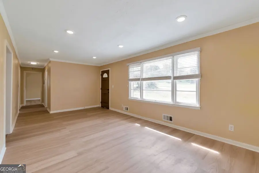 4234 Rockbridge Heights Drive, Stone Mountain, GA 30083 - #3