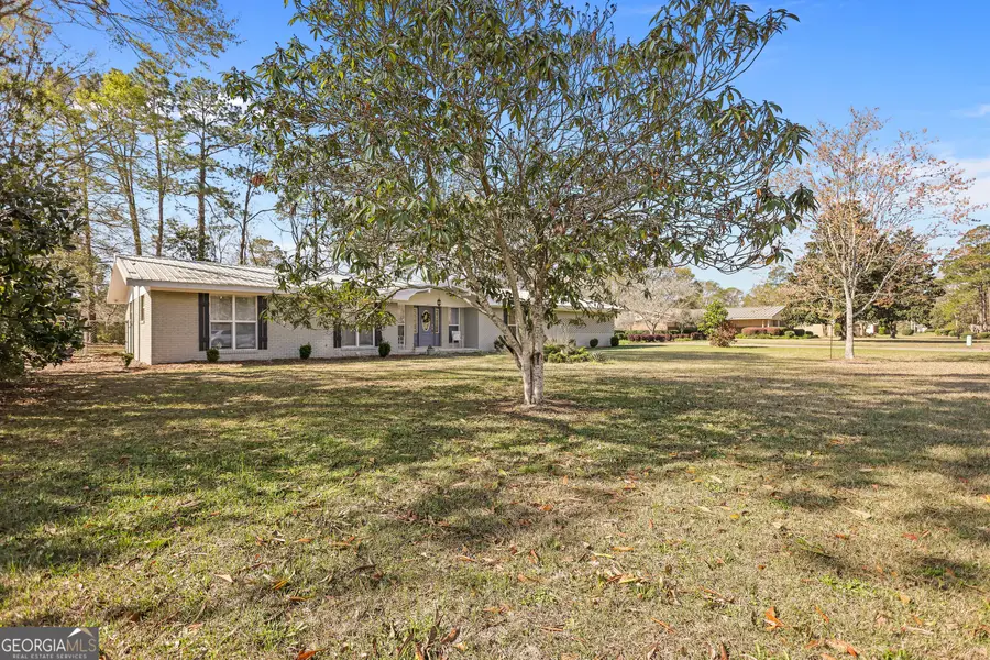 121 Glynn Street, Jesup, GA 31545 - #2