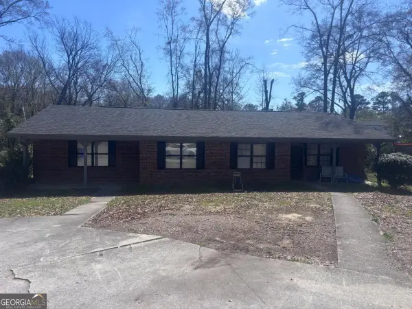 1031 Barn Oak Court Ne, Conyers, GA 30012