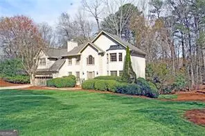 2070 Shallowford Park Manor, Roswell, GA 30075 - #1