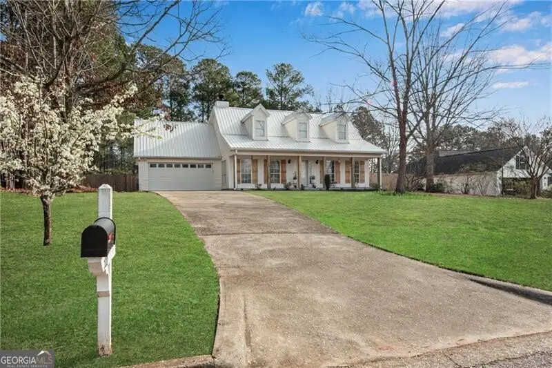 333 Oxford Way, Winder, GA 30680 - #2