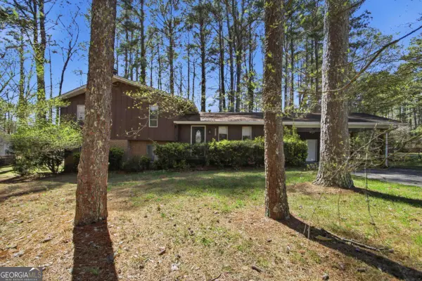 5455 Saint Lo Lane, Atlanta, GA 30349