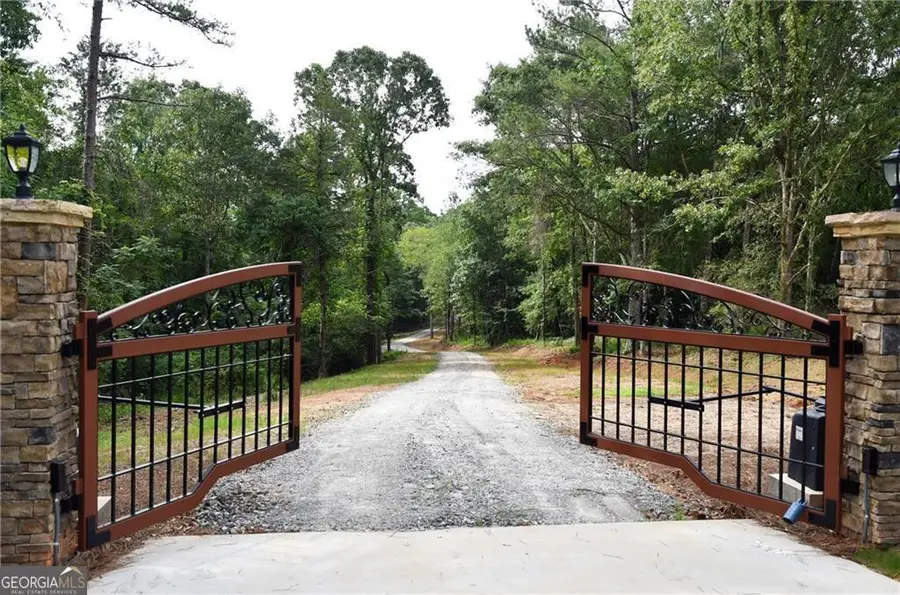 406 Mulberry Road, Winder, GA 30680 - #3