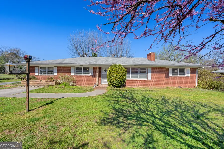 868 Fairview Avenue, Hartwell, GA 30643 - #3