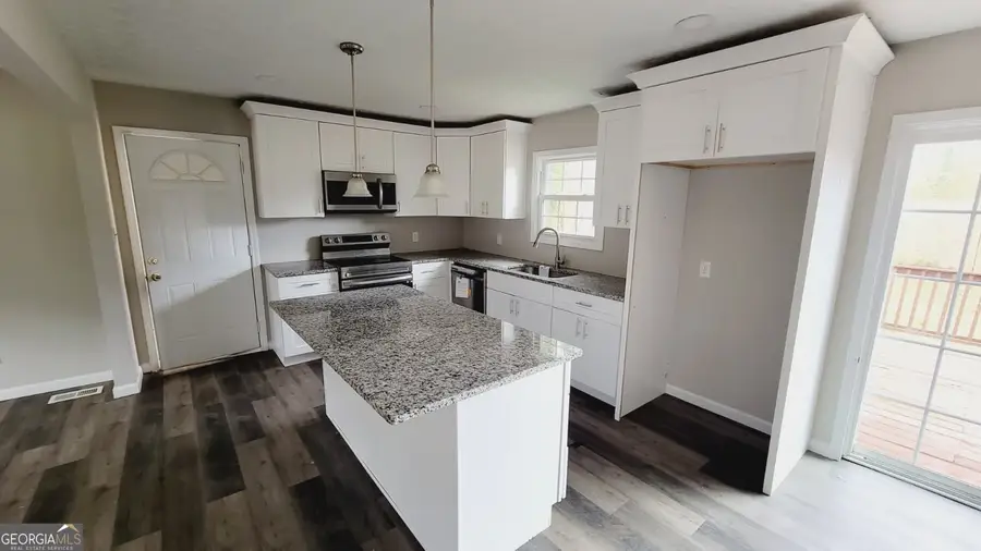 595 Lakeridge Drive Se, Conyers, GA 30094 - #3