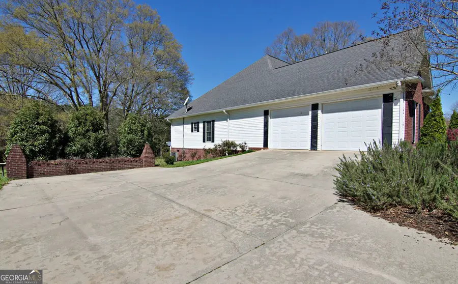 7893 Athens Road, Carnesville, GA 30521 - #3