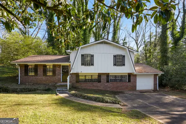 5809 Oakleaf Way, Stone Mountain, GA 30087