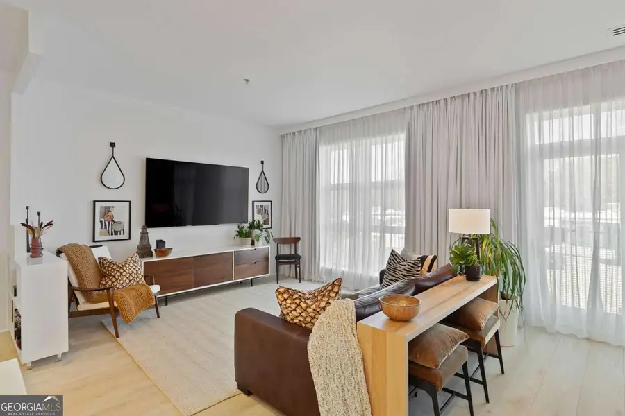 560 Dutch Valley 2313 Road, Atlanta, GA 30324 - #3