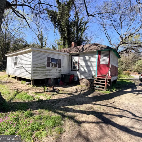 2221 Knott Street Lane, Macon, GA 31201