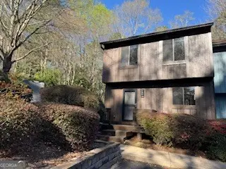 134 Fernbanks Court, Athens, GA 30605