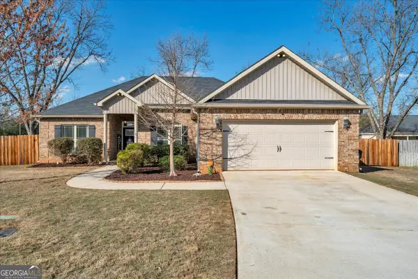 102 Mcewen Court, Perry, GA 31069