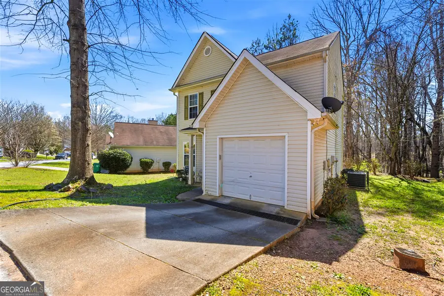 4237 Chestnut Lake Avenue, Lithonia, GA 30038 - #2