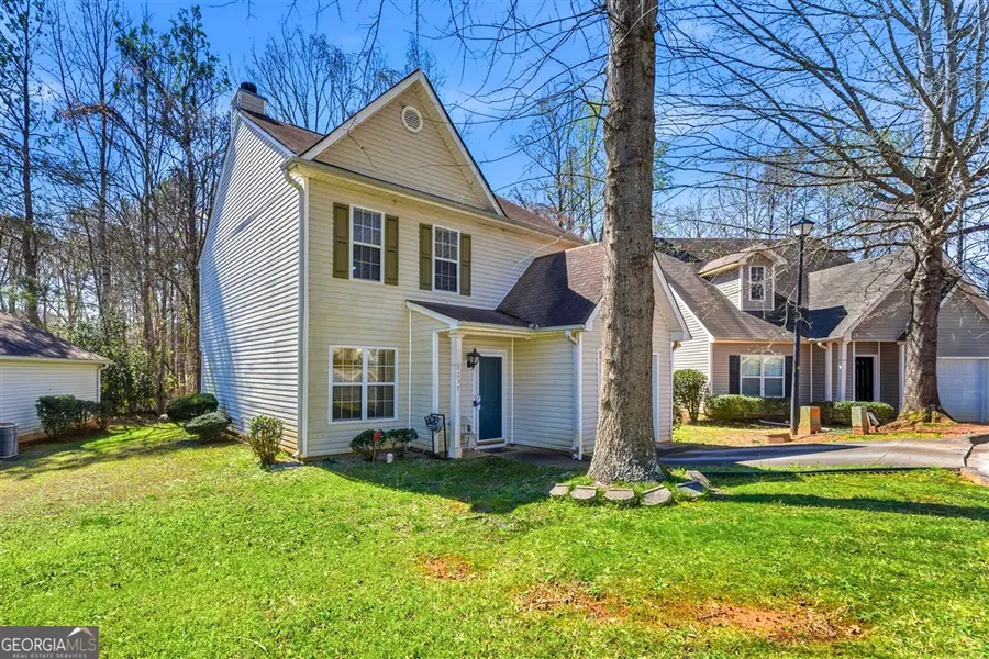 4237 Chestnut Lake Avenue, Lithonia, GA 30038 - #3