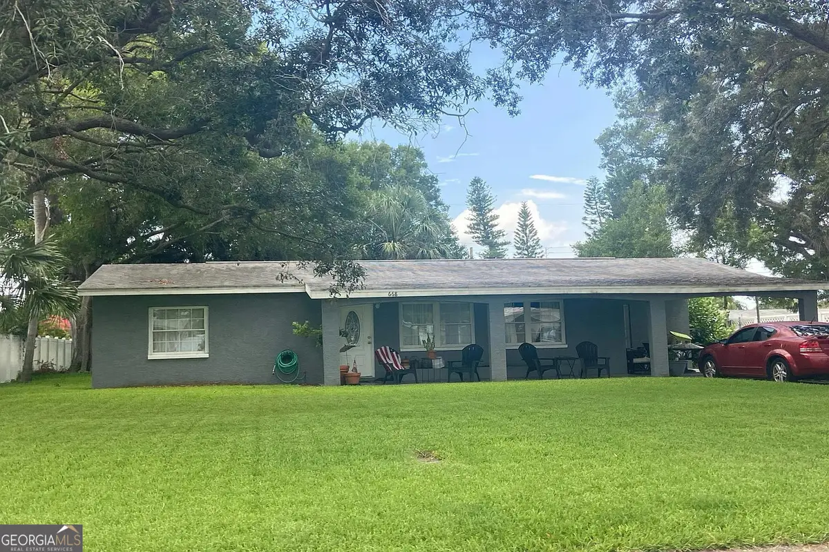 668 44th Avenue Ne, Saint Petersburg, FL 33703 - #1