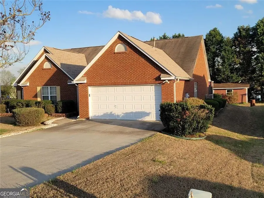 3520 Stagecoach Pass, Ellenwood, GA 30294 - #3