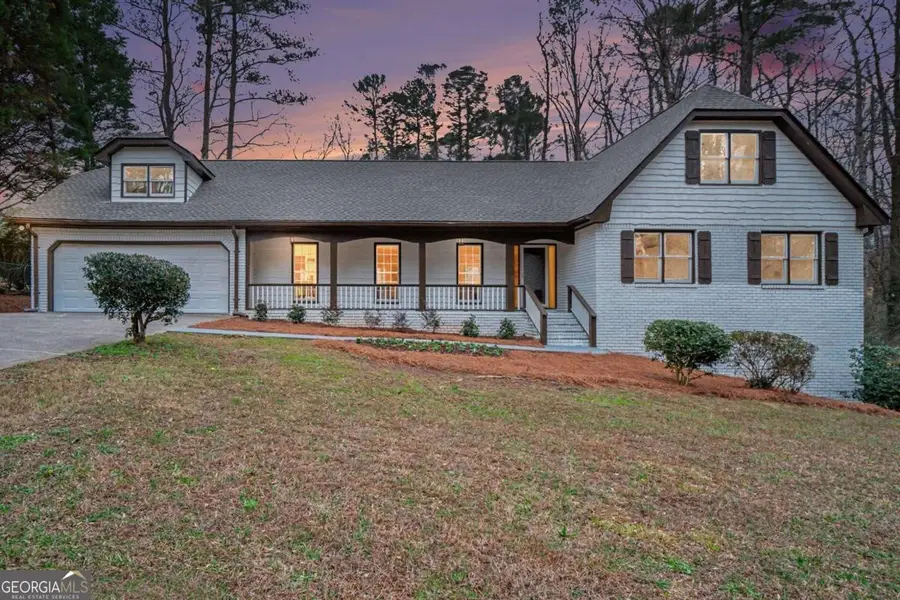 5464 Breathitt Drive Sw, Lilburn, GA 30047 - #2