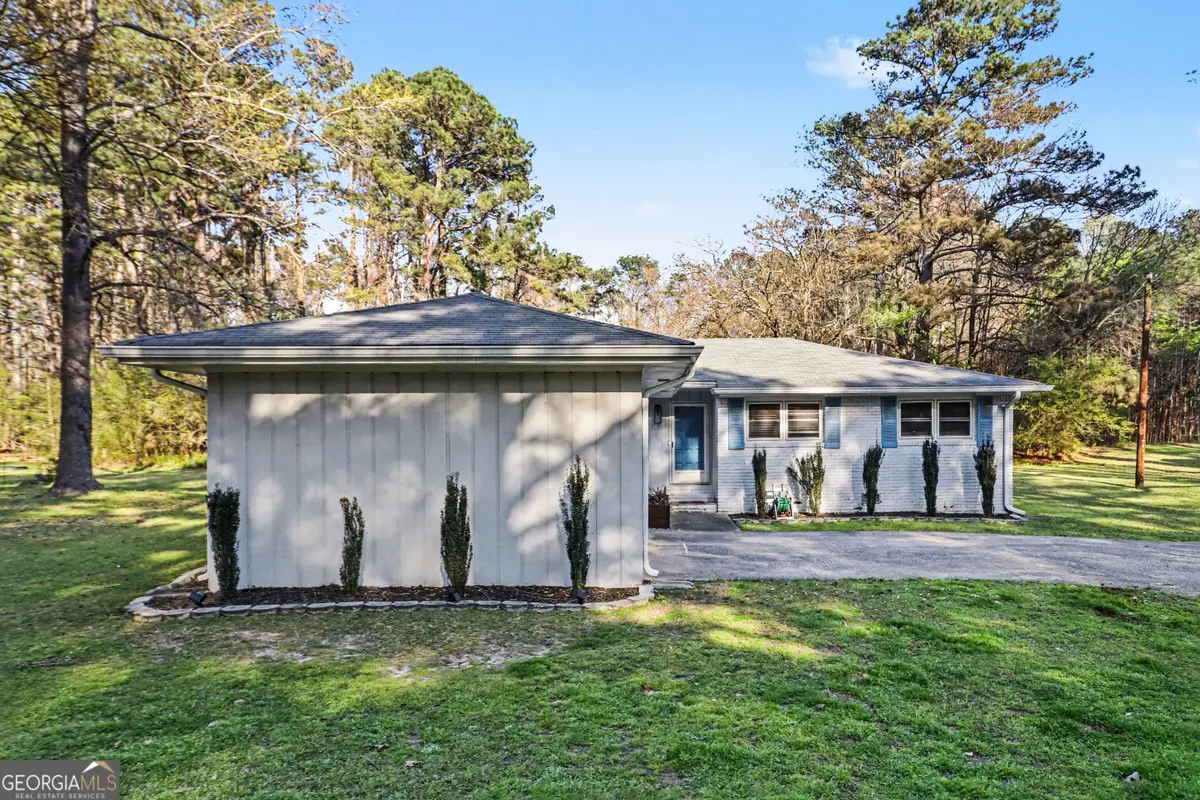 390 Dot Drive, Atlanta, GA 30349 - #1