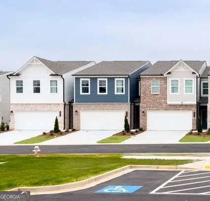 860 Leraes Way, Loganville, GA 30052