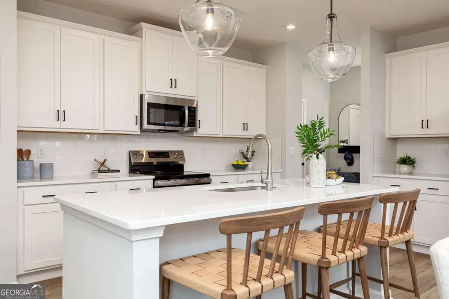 860 Leraes Way, Loganville, GA 30052 - #3