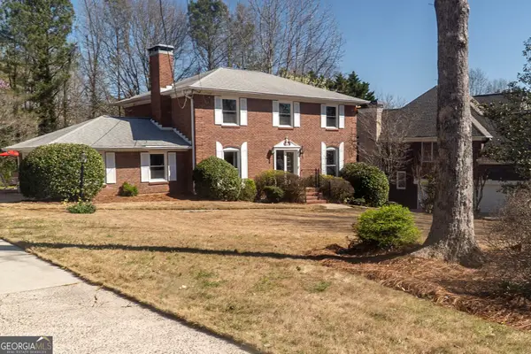 2652 Fontainebleau Drive, Dunwoody, GA 30360