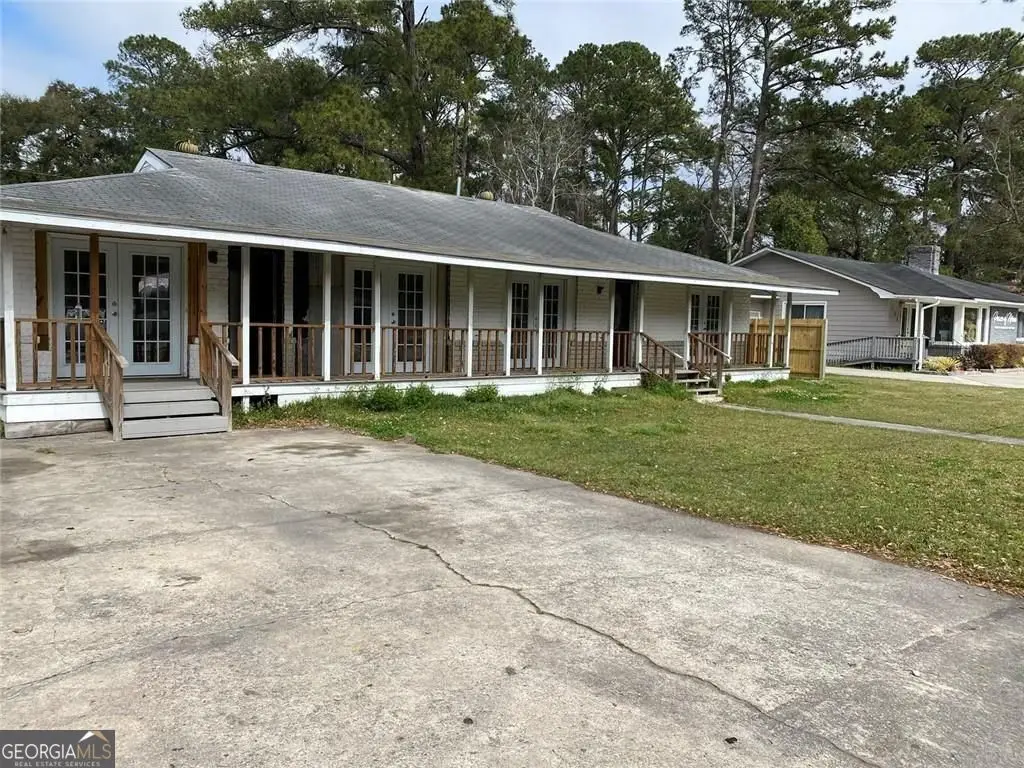 106 E Derenne Avenue, Savannah, GA 31405 - #1