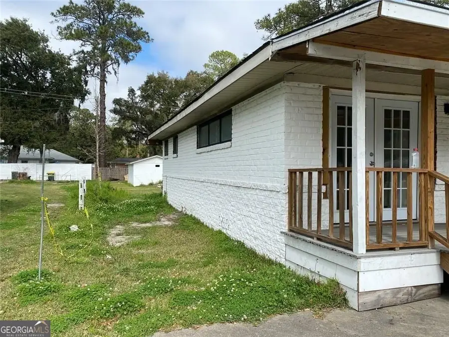 106 E Derenne Avenue, Savannah, GA 31405 - #3