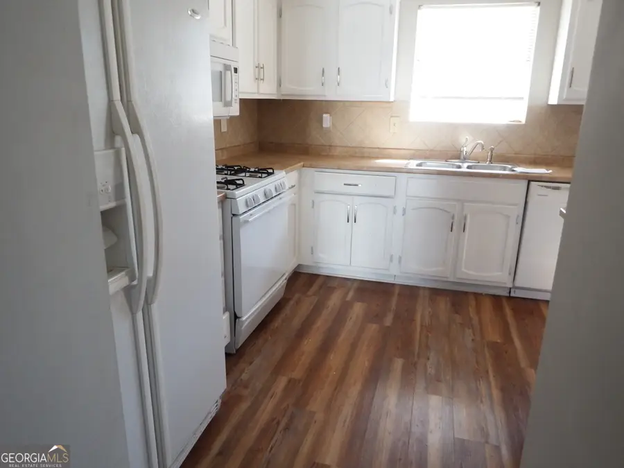 5722 Wells Circle, Stone Mountain, GA 30087 - #3