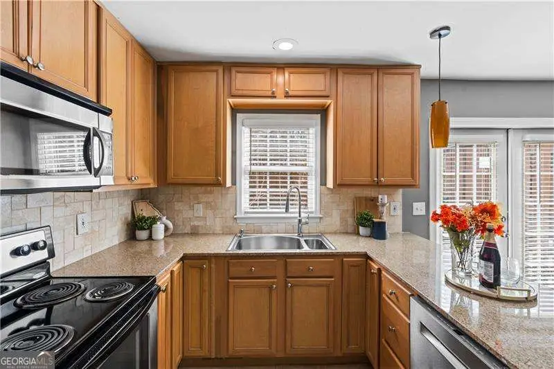 1101 Collier Road Nw #D5, Atlanta, GA 30318 - #3