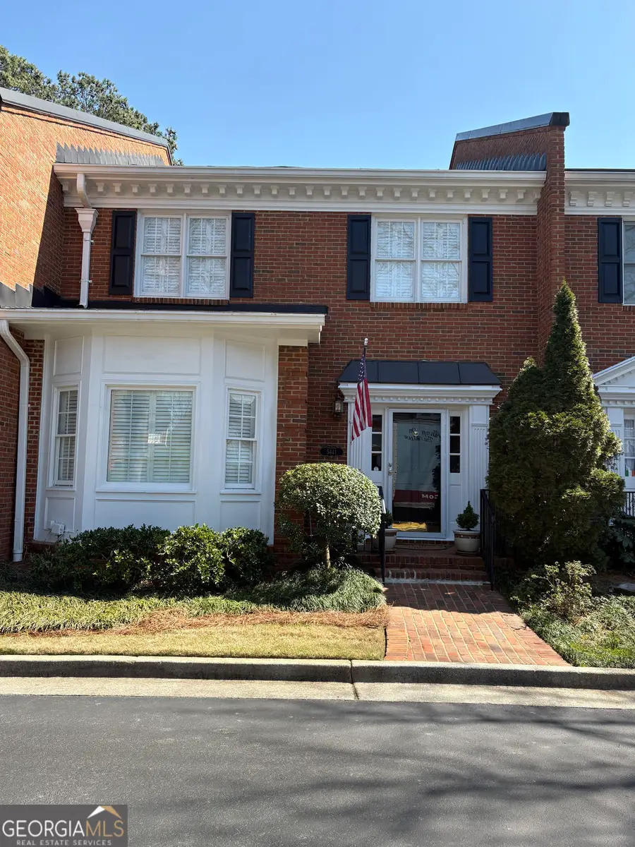 5441 Trentham Drive, Dunwoody, GA 30338 - #2