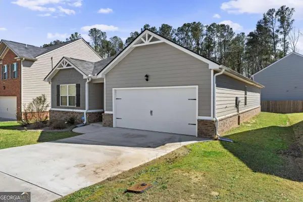 1249 Big Poplar Way, Locust Grove, GA 30248