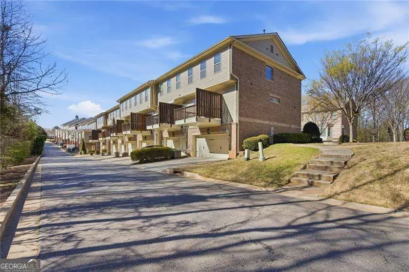 7990 Willoughby Court, Alpharetta, GA 30005 - #3