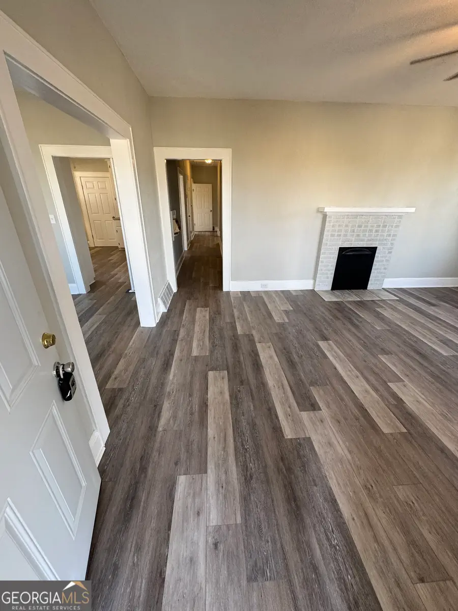 37 W Church Street, Elberton, GA 30635 - #3