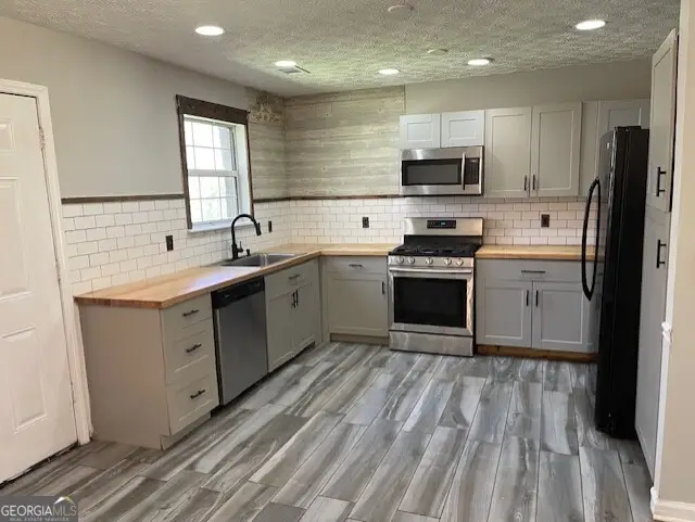 440 E Country Woods Drive, Covington, GA 30016 - #2