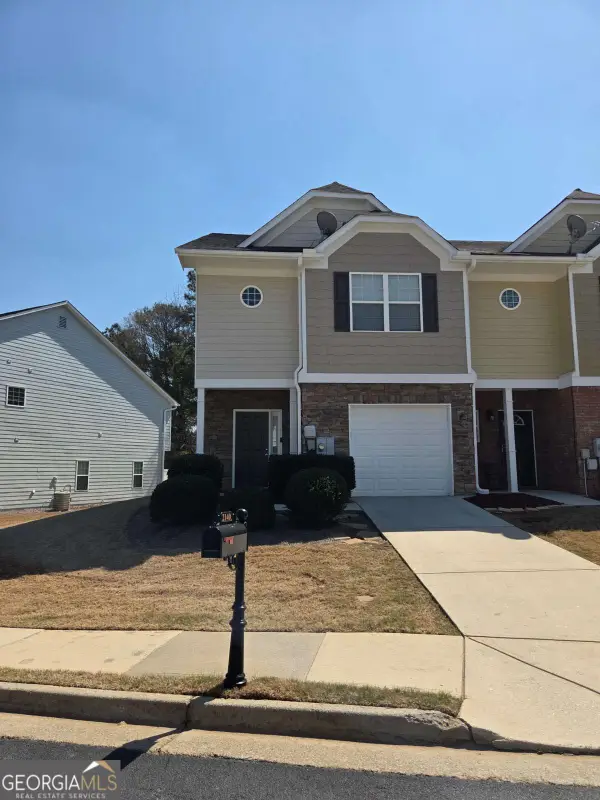 2140 Burns View Lane, Lawrenceville, GA 30044