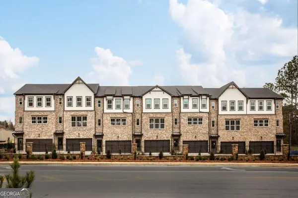 366 Sunset Hollow Street #09, Sugar Hill, GA 30518