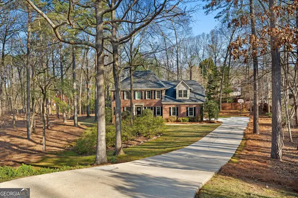 9399 Cresent Ct, Douglasville, GA 30135