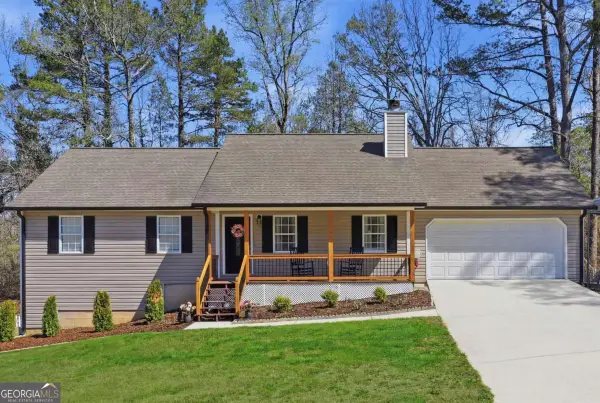 420 Stoneview Drive, Hoschton, GA 30548