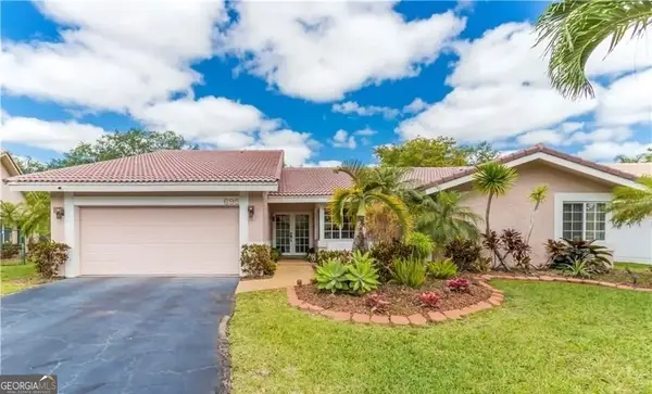 695 NW 107th Lane, Pompano Beach, FL 33071