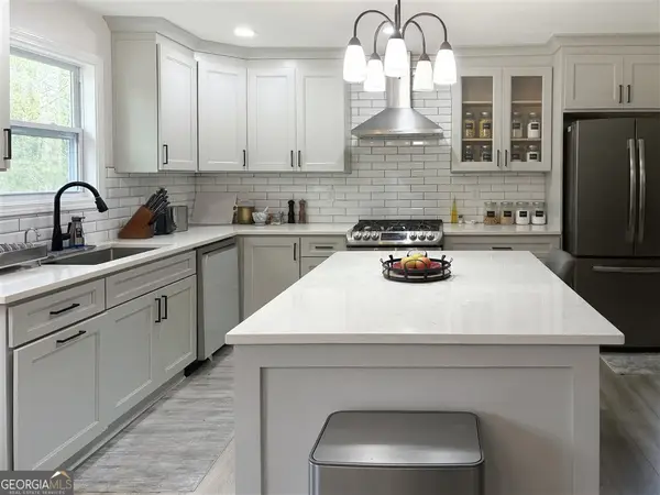 2448 Hillboro Circle Sw, Marietta, GA 30064