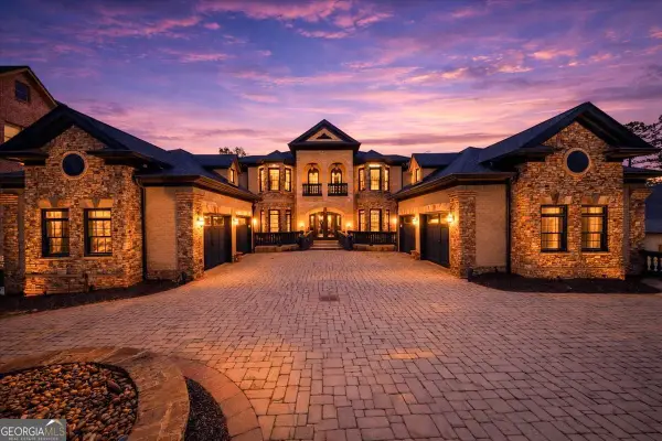9005 Hayes Drive, Gainesville, GA 30506