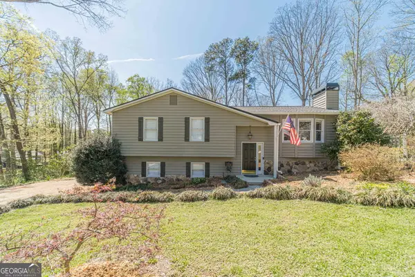 1377 Candlelite Lane, Snellville, GA 30078