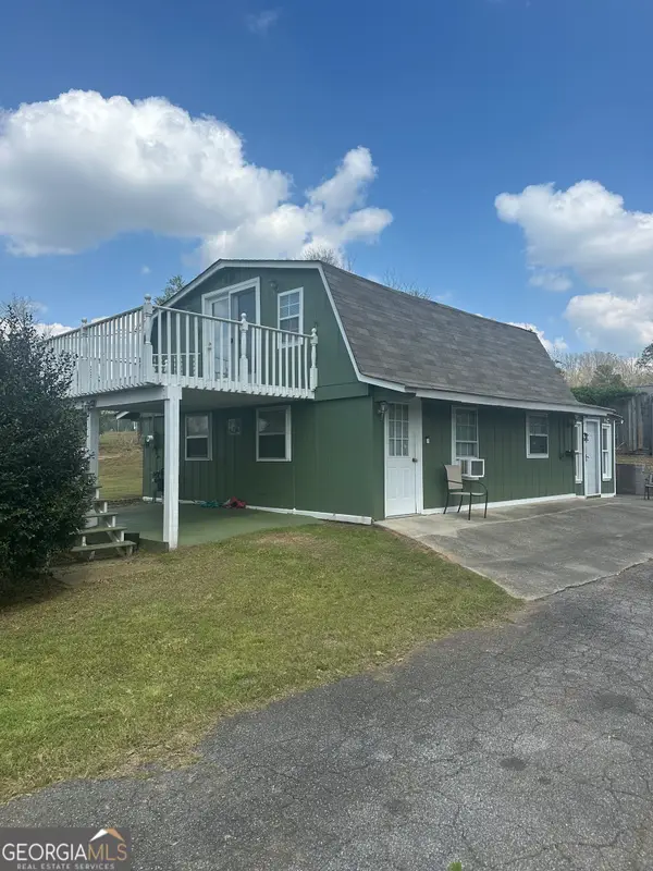 4 Sweetbriar Road, Newnan, GA 30263