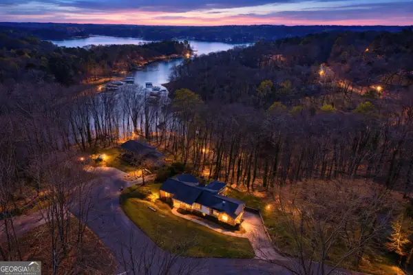 3302 Hickory Point, Gainesville, GA 30506